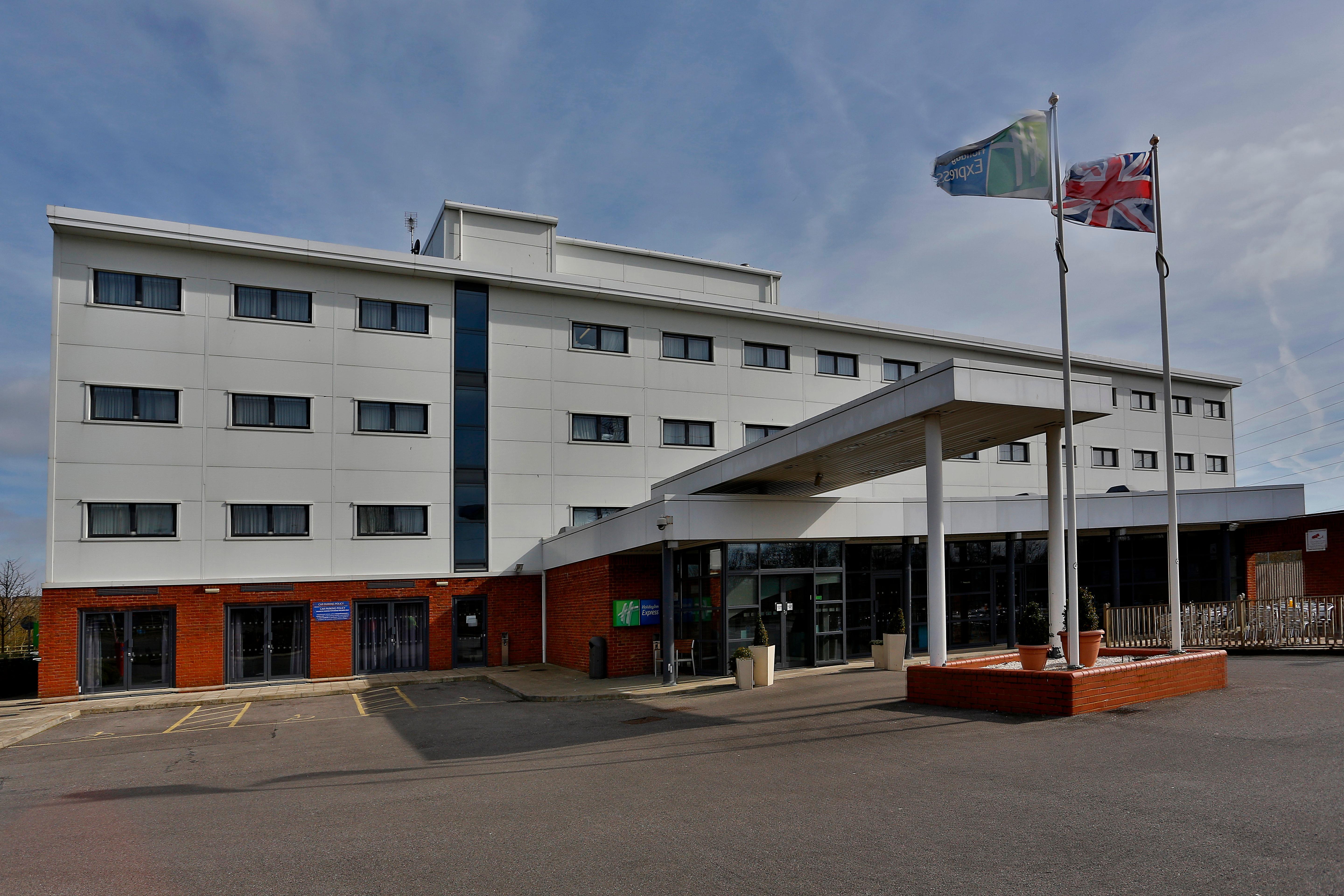 Holiday Inn Express Folkestone Channel Tunnel, An Ihg Hotel Exterior photo