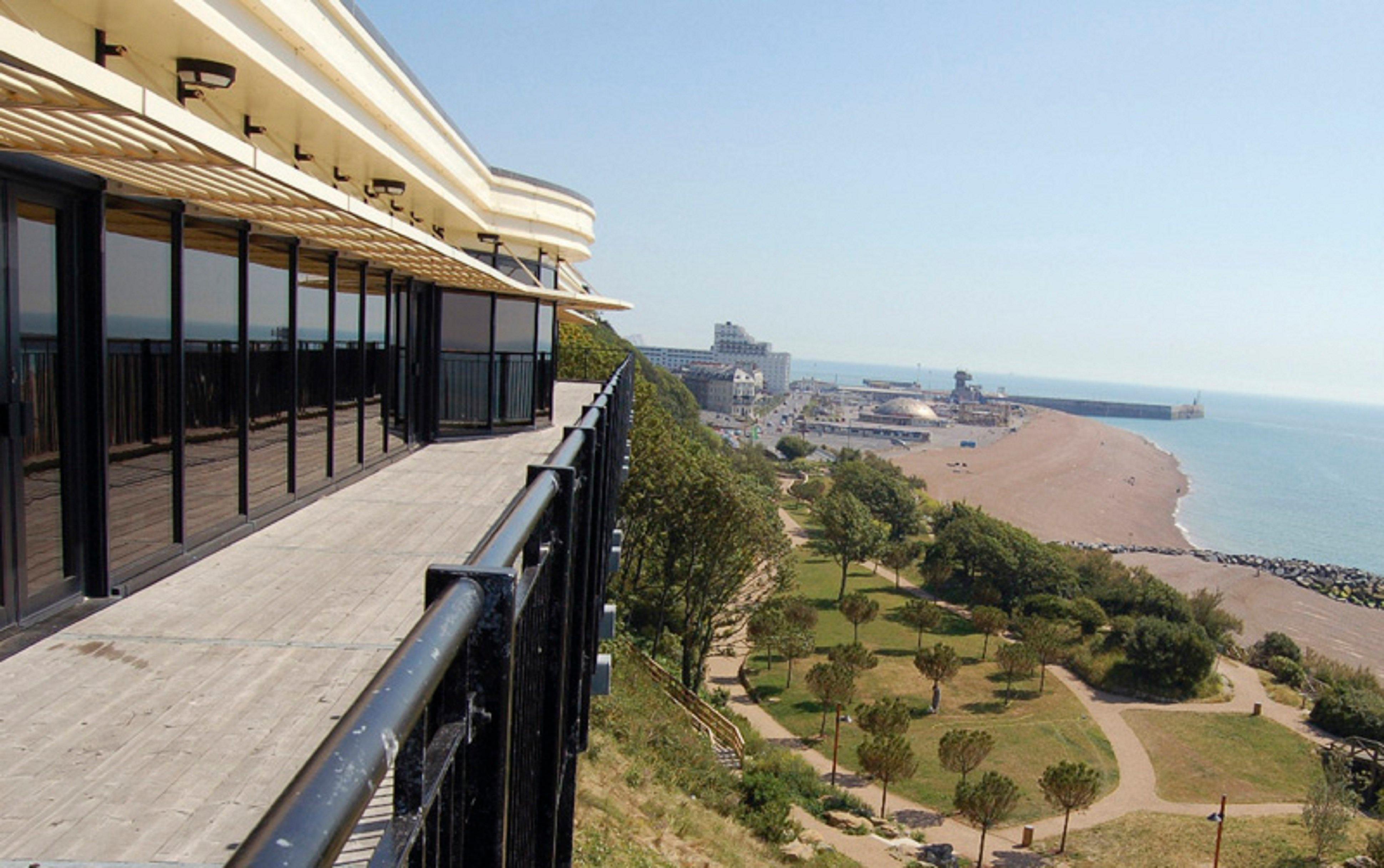 Holiday Inn Express Folkestone Channel Tunnel, An Ihg Hotel Exterior photo